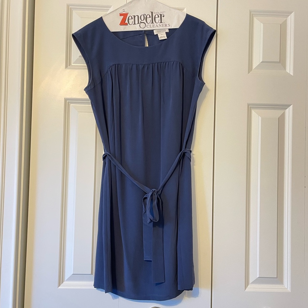 BARNEYS NEW YORK 100% SILK DRESS SIZE LARGE